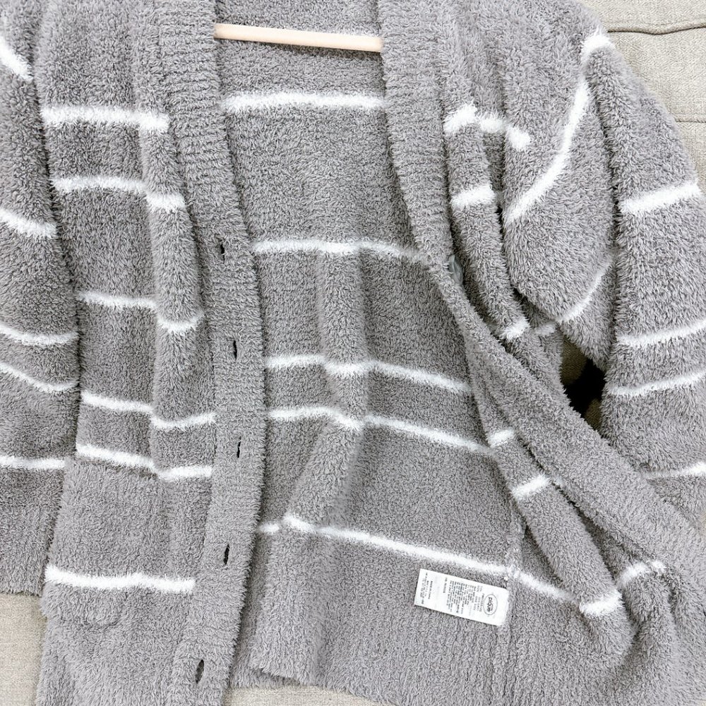 95% NEW GELATO PIQUE LOUNGE WEAR TOP, JACKET - Picture 4 of 8